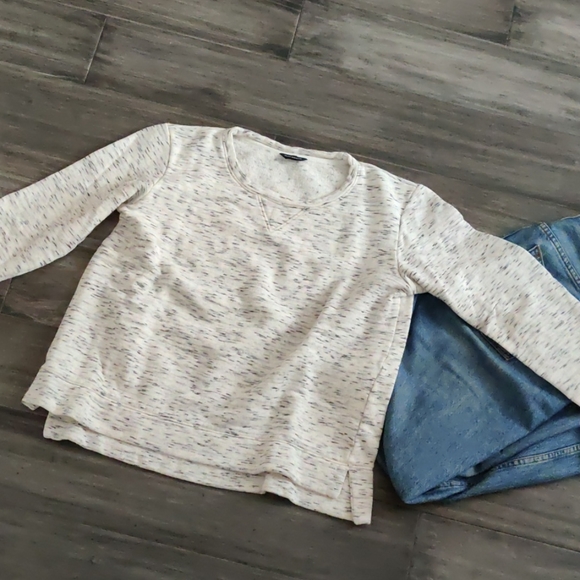 Club monaco sweatshirt - Picture 3 of 3